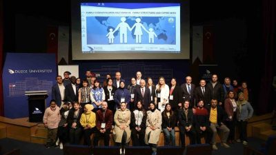 DÜZCE(İHA) – Düzce Üniversitesinde düzenlenen Farklı Coğrafyalarda Aile Yapısı ve