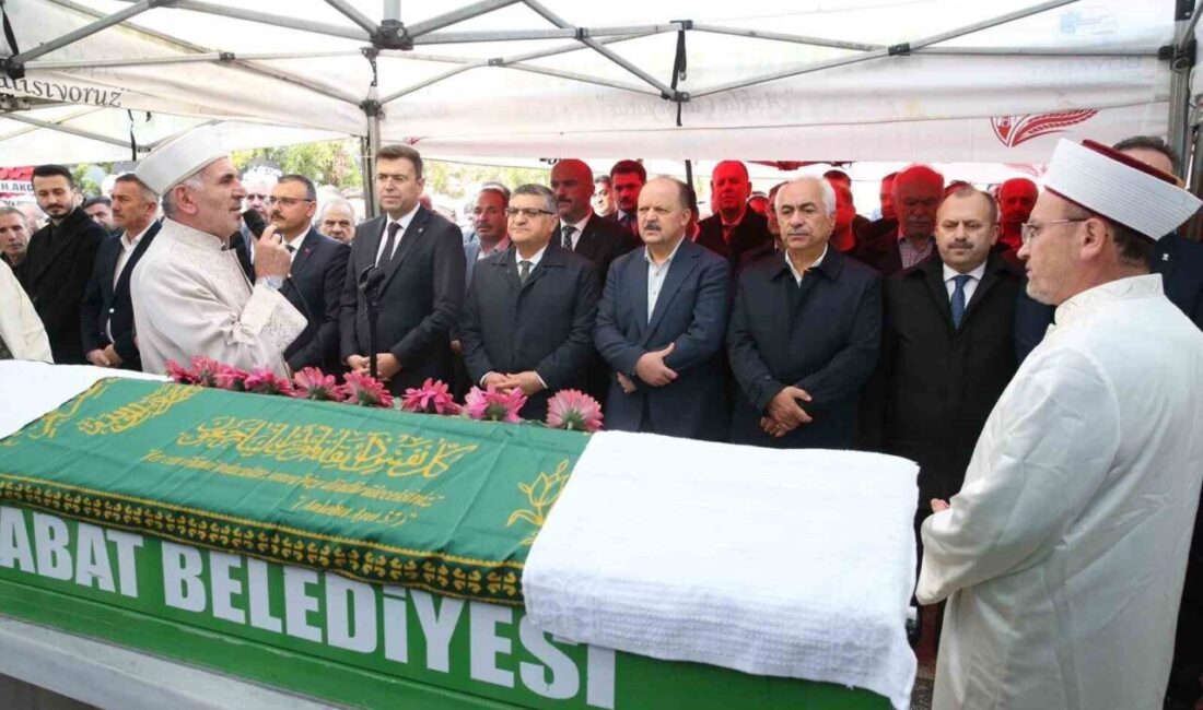 Kastamonu Valisi Meftun Dallı’nın vefat eden annesi Şehri Dallı, Sinop’un