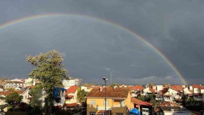 DÜZCE(İHA) – Düzce’nin Akçakoca ilçesinde yağmur sonrası beliren ve görsel