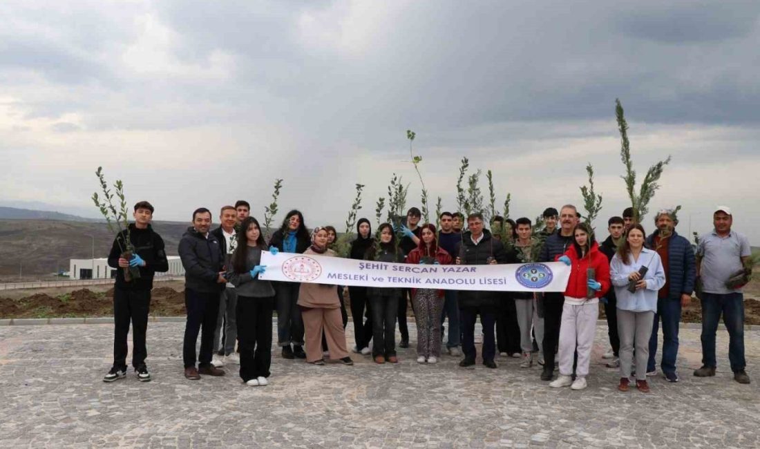 Yalova OSB’den anlamlı etkinlikler Yalova Makine İhtisas Organize Sanayi Bölgesi, Cumhuriyetimizin kurucusu Gazi Mustafa