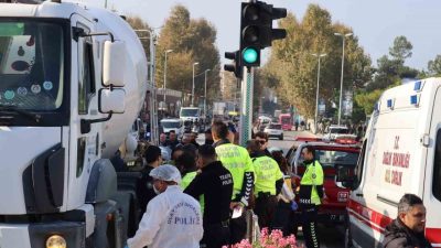 Yalova’da trafik ışıklarda beton mikserinin altında kalan yaşlı kadın hayatını