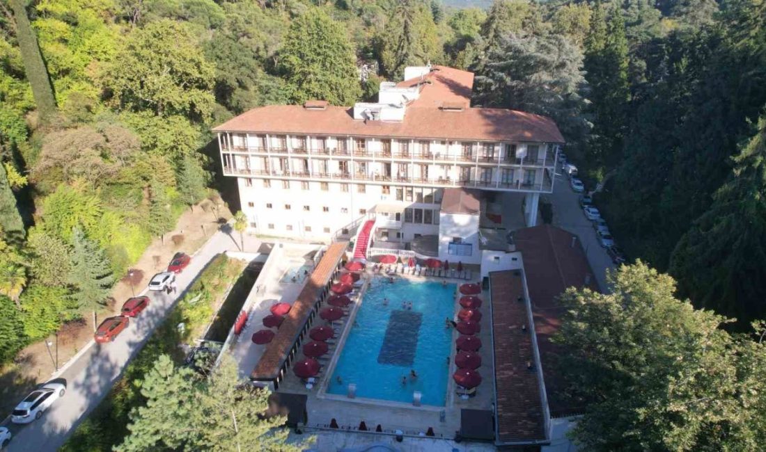 Yalova’nın kaplıcalarıyla ünlü Termal ilçesindeki turizm tesislerinde yaz sezonunun bitmesiyle