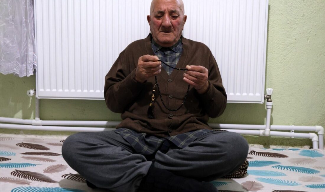 Yaşlı çift doğal gazla tanıştı: “Hayal bile edemiyorduk” Kocaeli’nin Dilovası ilçesinde yürütülen proje kapsamında 250 hanenin doğal gaz