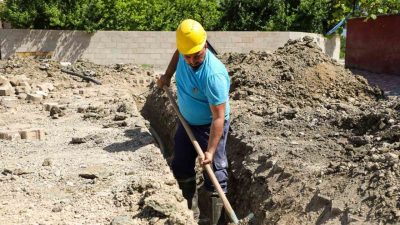 SASKİ, su kayıplarını önlemek için Mekece Mahallesi’nde sürdürdüğü çalışmalarını tamamlandı.