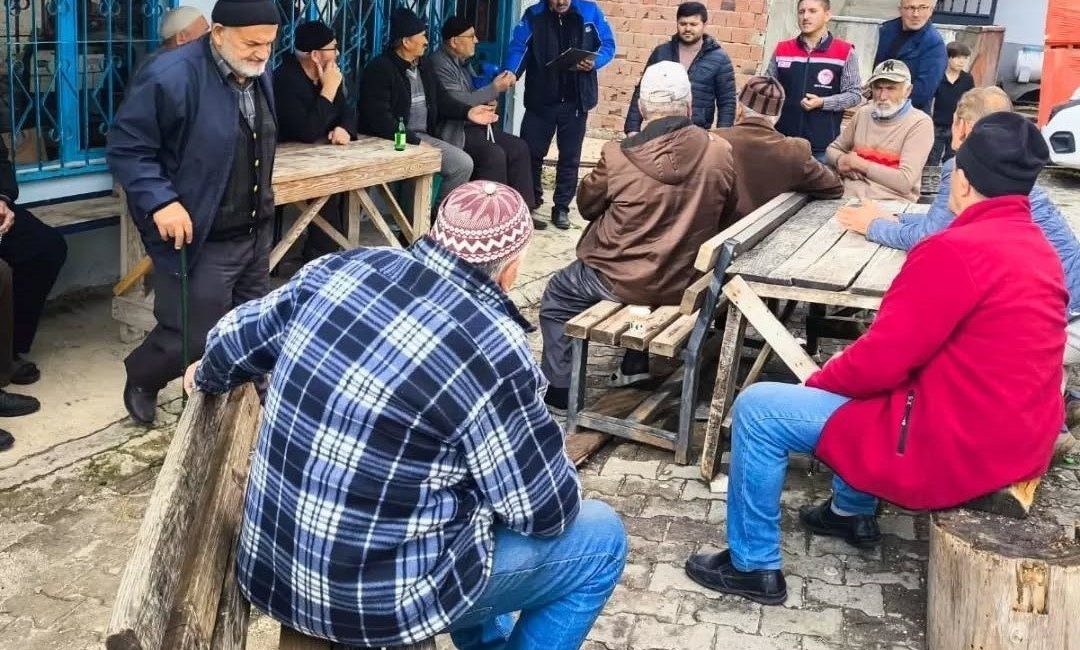 Yığılca’da ziraat mühendisleri sahada DÜZCE(İHA) – Yığılca İlçe Tarım ve Orman Müdürlüğü, ‘tarım sahada’