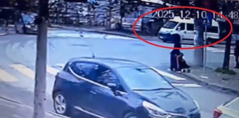 Kocaeli’nin Gebze ilçesinde 10 yaşındaki çocuğun servis minibüsünün çarpması sonucu