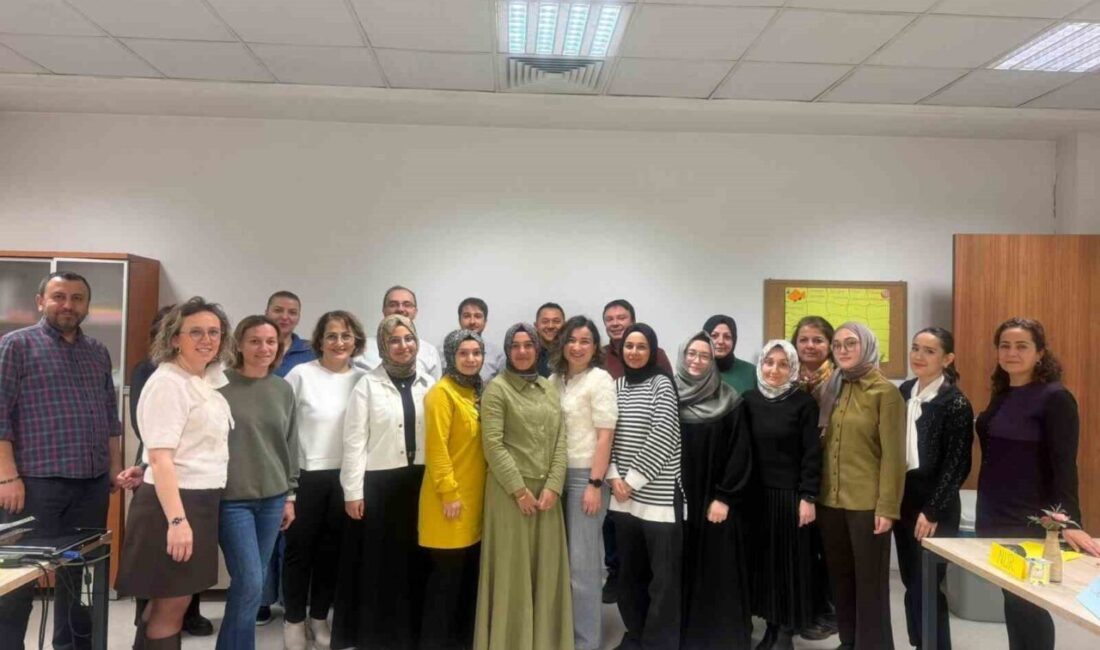 2025 yılının son sağlık eğitimi yapıldı DÜZCE(İHA) – Düzce İl Sağlık Müdürlüğü tarafından sağlık personeline yönelik