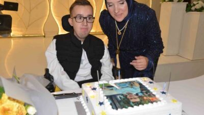 Sakarya’nın Akyazı ilçesinde 23 yıldır kas hastalığıyla mücadele eden Halilcan