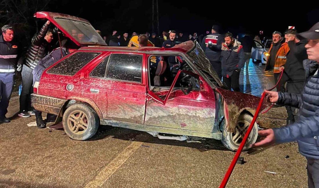 Abant yolundaki kazada ağır yaralı genç, hastanede hayatını kaybetti Bolu’da Abant yolunda iki otomobilin kafa kafaya çarpıştığı kazada ağır