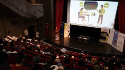 DÜZCE(İHA) – Düzce Üniversitesi’nde “ELT Days: Mesleki Gelişim ve Farkındalık