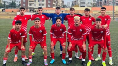 Kocaeli Amatör Futbol U18 Ligi C grubunda Başiskele Belediyespor ile