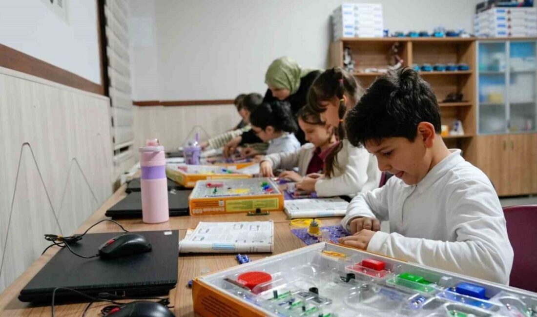 Başiskele Çocuk Akademisi’nde yeni dönem eğitimleri başladı Başiskele Belediyesi tarafından çocukların eğitimine ve kişisel gelişimine katkı sunmak