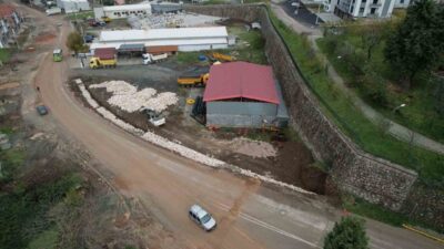 Başiskele ilçesinde ulaşım konforunu artırmak amacıyla Hoca Ahmet Yesevi Caddesi’nde