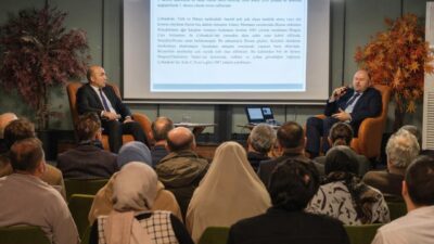 Başiskele’de düzenlenen “Kitaphane Kültür Söyleşileri”nde, Çobankale kazı çalışmaları ve bölgenin