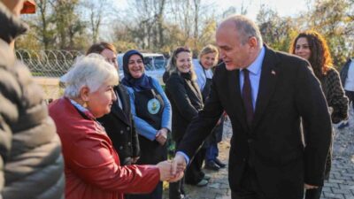 Düzce Belediye Başkanı Dr. Faruk Özlü, şehirde ilk olma özelliği