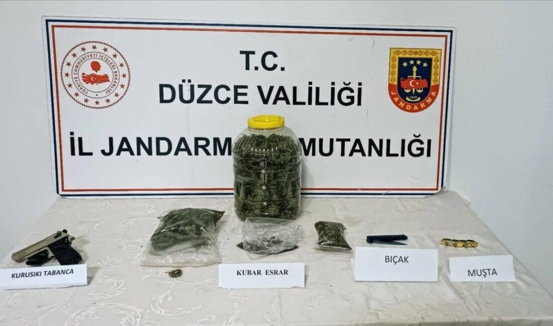 DÜZCE (İHA) – Düzce İl Jandarma Komutanlığı ekiplerinin düzenlediği operasyonda,