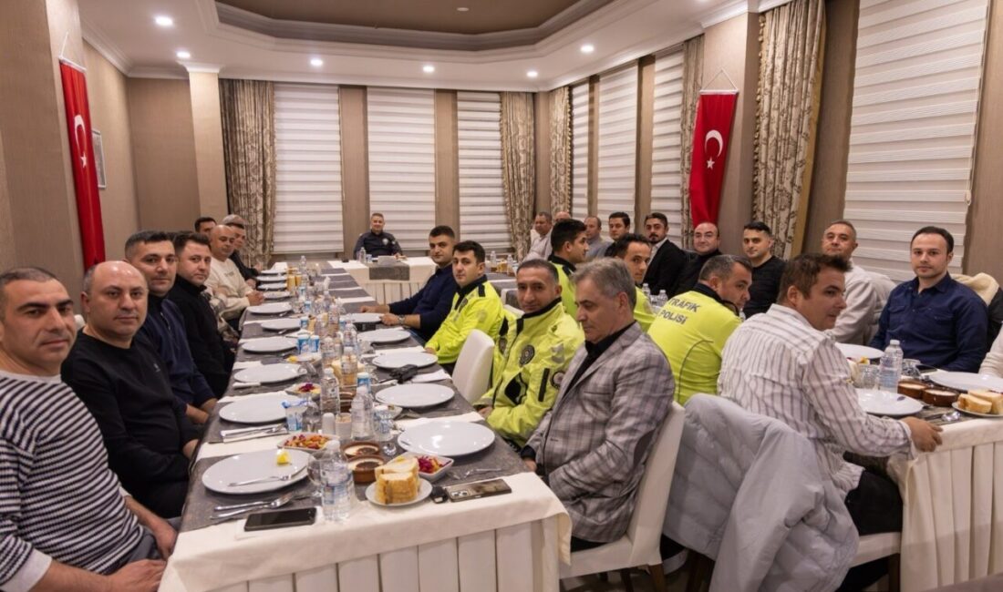 Bilecik emniyetinde emekliye ayrılan personele veda Bilecik İl Emniyet Müdürlüğünde emekliye ayrılan personele veda yemeği düzenlendi.