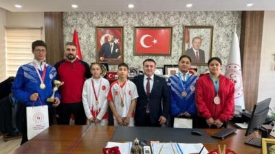 Bilecikli kick boks sporcuları, Gençlik ve Spor İl Müdürü Ramazan
