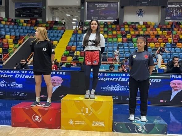 Konya’da düzenlenen Spor Toto Kick Boks Yıldızlar Ligi Finalleri’nde Bilecikli