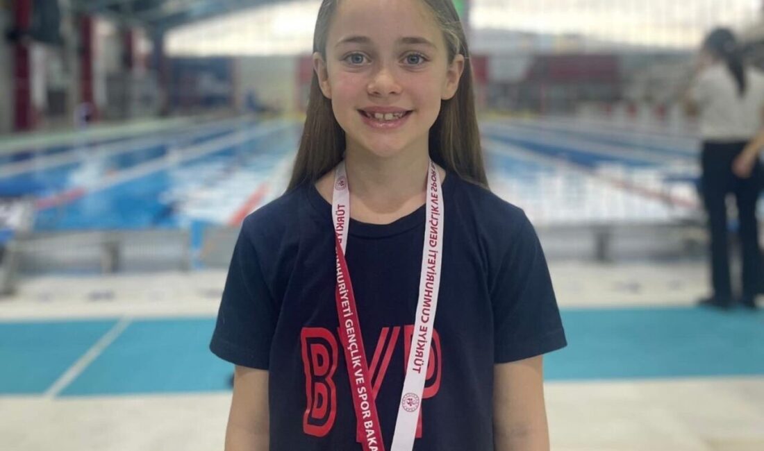 Bilecikli yüzücüler Eskişehir’de düzenlenen Türkiye Yüzme Federasyonu 7-9 yaş müsabakalarında