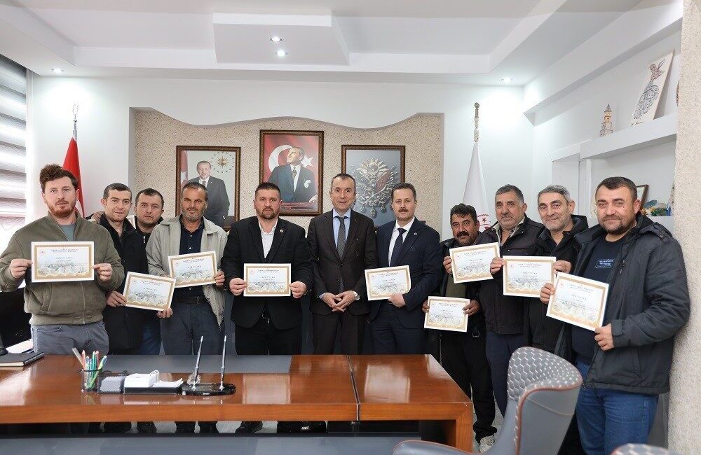 Bilecik’te Tarım ve Orman Bakanlığı tarafından düzenlenen ana arı yetiştiriciliği