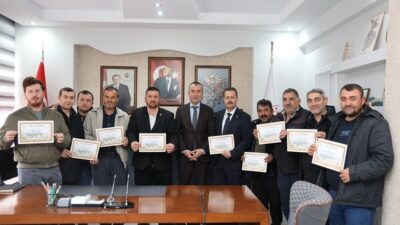 Bilecik’te Tarım ve Orman Bakanlığı tarafından düzenlenen ana arı yetiştiriciliği