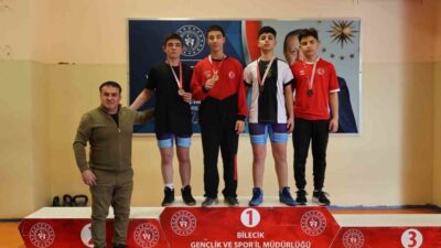 Bilecik’te genç sporcular güreş branşında yoğun mücadele ile teknik becerilerini