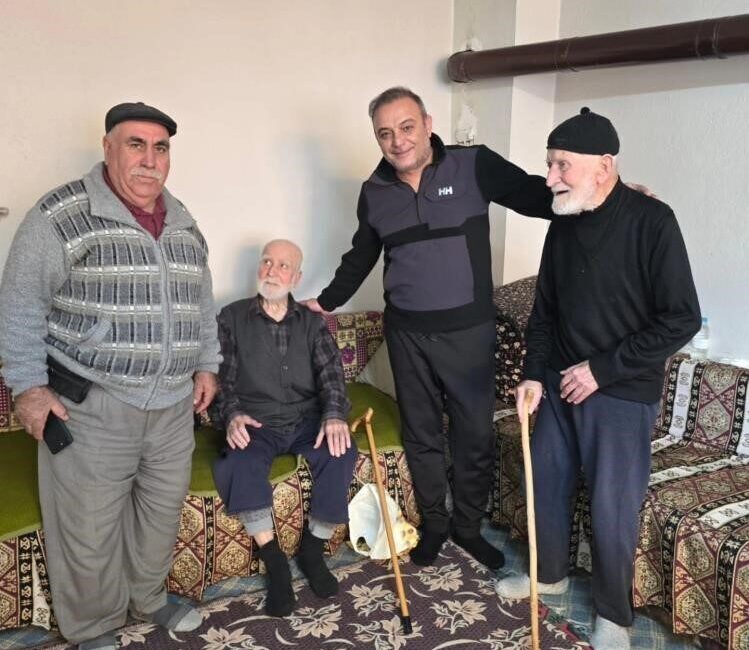 Bilecik’te mobil sağlık hizmeti köylere ulaştı Bilecik’in Yenipazar ilçesinde mobil sağlık hizmeti köylere ulaştı. Yenipazar İlçe