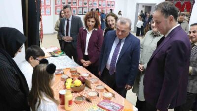 Bilecik’in Bozüyük ilçesinde okullarda Yerli Malı Haftası etkinliği düzenlendi. Bozüyük