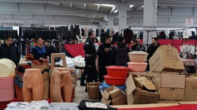 Bilecik’te kapalı pazar alanında zücaciye ürünleri satan 2 esnaf arasında