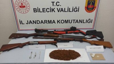 Bilecik’in Bozüyük ilçesinde gerçekleştirilen uyuşturucu operasyonunda 2 kişi gözaltına alındı.
