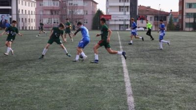 Bilecik’te Okul Sporları Yıldız Erkekler Futbol Müsabakaları tamamlandı. Bilecik Gençlik