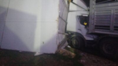 Bilecik’in Bozüyük ilçesinde Eskişehir-Bozüyük karayolunda meydana gelen zincirleme trafik kazasında