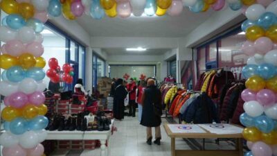 Düzce Belediyesi, ihtiyaç sahibi dezavantajlı gruplara ayni desteklerini sürdürüyor. Sosyal