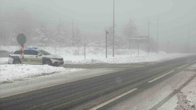 Türkiye’nin en önemli geçiş güzergahlarından biri olan Bolu Dağı’nda kar