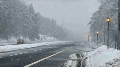 Türkiye’nin en önemli geçiş güzergahlarından D-100 kara yolunun Bolu Dağı
