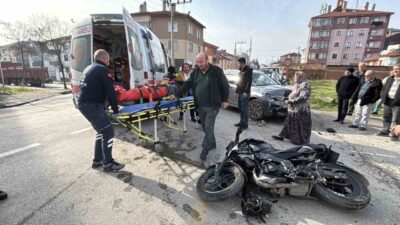 Bolu’da seyir halindeki cip ile çarpışan motosikletin sürücüsü yaralandı. Kaza,