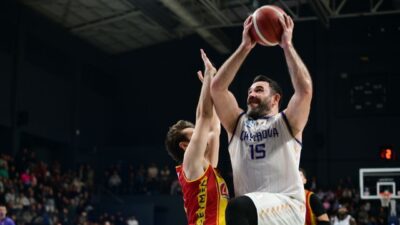 Türkiye Basketbol Ligi’nde mücadele eden Çayırova Belediyesi, sahasında Göztepe’yi 87-78