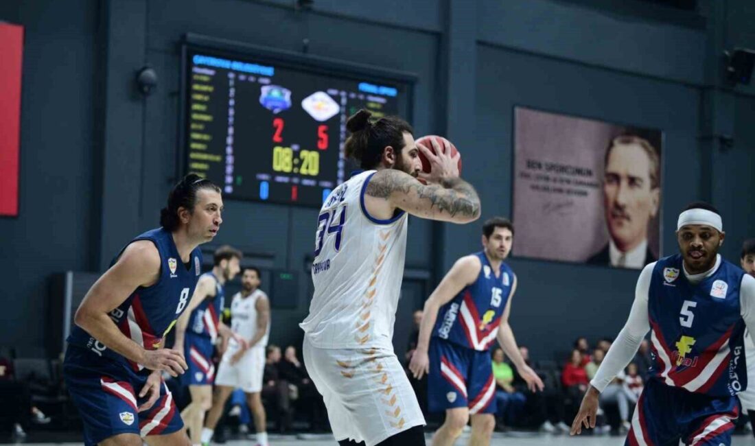 Çayırova Belediyesi, sahasında Finalspor’u 87-81 yendi Türkiye Basketbol Ligi’nin (TBL) 15. haftasında Çayırova Belediyesi, sahasında ağırladığı