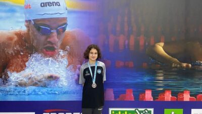 Çayırova Belediyesi Eğitim Spor Kulübü yüzücüsü Yağmur Yeyin, Trabzon’da düzenlenen
