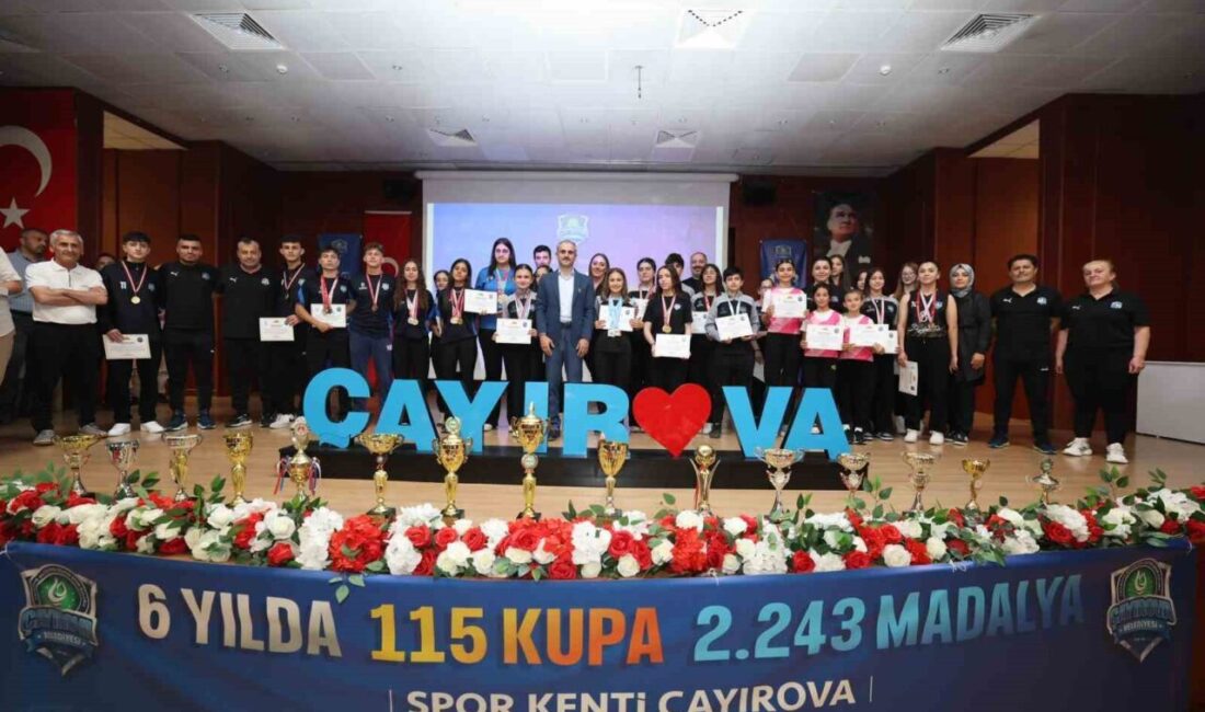 Çayırova Belediyesi Eğitim Spor Kulübü sporcuları, 2025 yılında katıldıkları ulusal