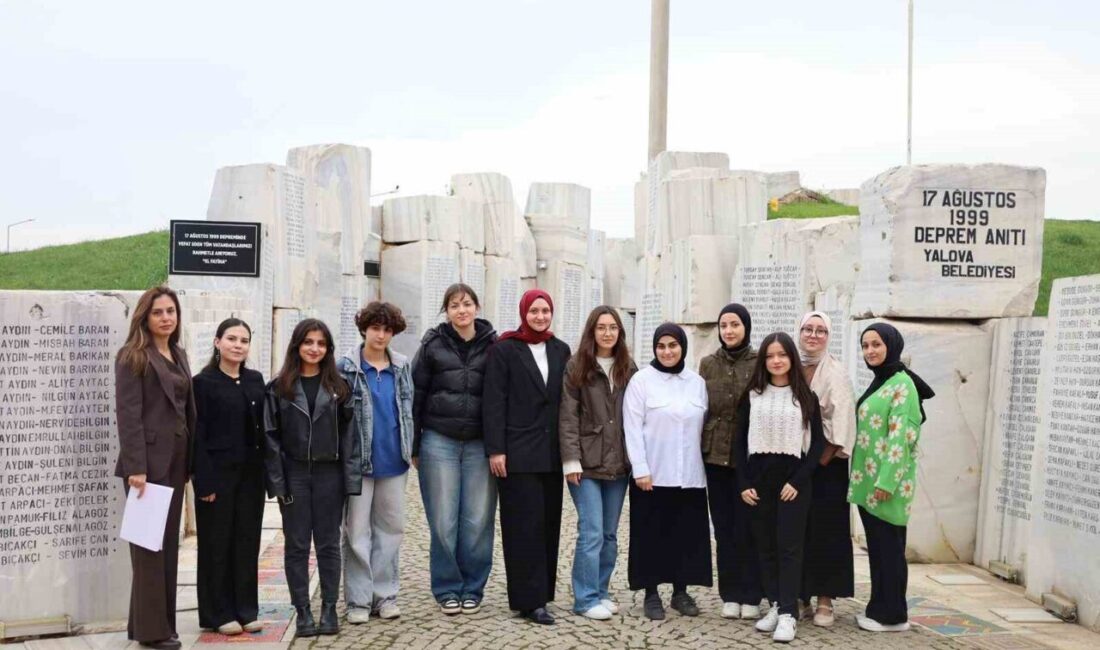 Deprem Anıtı’nda gençlerden anlamlı çalışma Yalova Gençlik ve Spor İl Müdürlüğü’ne bağlı Dilşad Hatun Kız