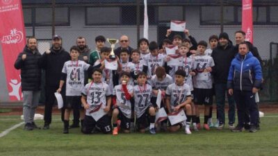 DÜZCE(İHA) – Düzce’de gerçekleştirilen Okul Sporları Yıldız Erkekler futbol müsabakasında