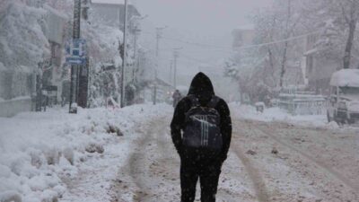 DÜZCE(İHA) – Düzce Valilisi Selçuk Aslan, olumsuz hava şartları nedeniyle