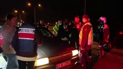 Sakarya’nın Karasu ilçesinde polis ve jandarma ekiplerinin ortaklaşa gerçekleştirdiği huzur