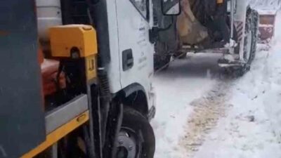 Düzce’de, elektrik arızası için gittikleri Bıçkıyanı köyünde karda mahsur kalan