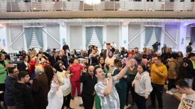 Erenler’de 3 Aralık Dünya Engelliler Günü dolayısıyla etkinlik gerçekleştirildi. Erenler