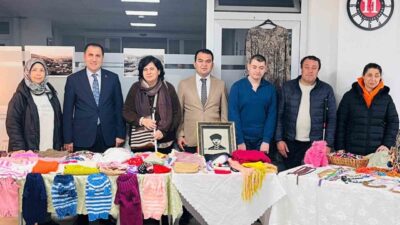 Bilecik’te engelli bireyler için çini sanatı etkinliği düzenlendi. Bilecik Aile