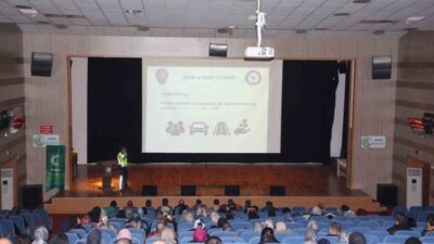 Gerede’de polis ekipleri, üniversite yerleşkeleri ve kültür merkezinde düzenledikleri toplantılarla