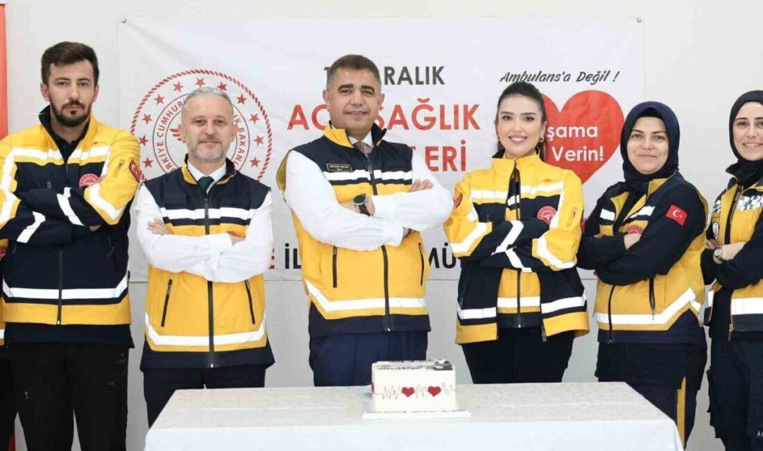 DÜZCE(İHA) – Düzce İl Ambulans Servisi Başhekimliğini gezen Vali Selçuk